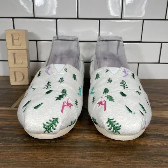 TOMS Seasonal Classic Alpargata Women's Size 9 Shoes White Ski Tree Print Flat - Picture 2 of 11